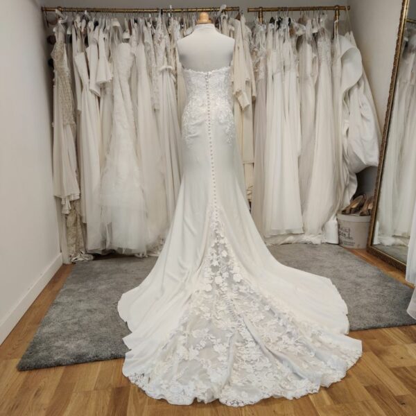 Traine dentelle Pronovias Toulouse