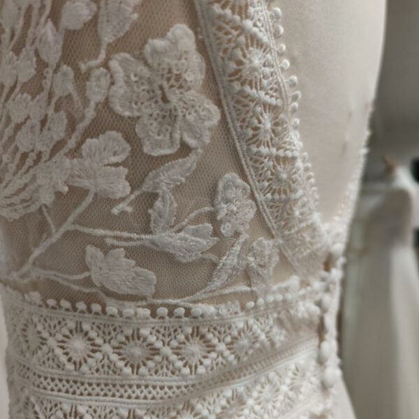 robe de mariée effet transparent -dépot vente