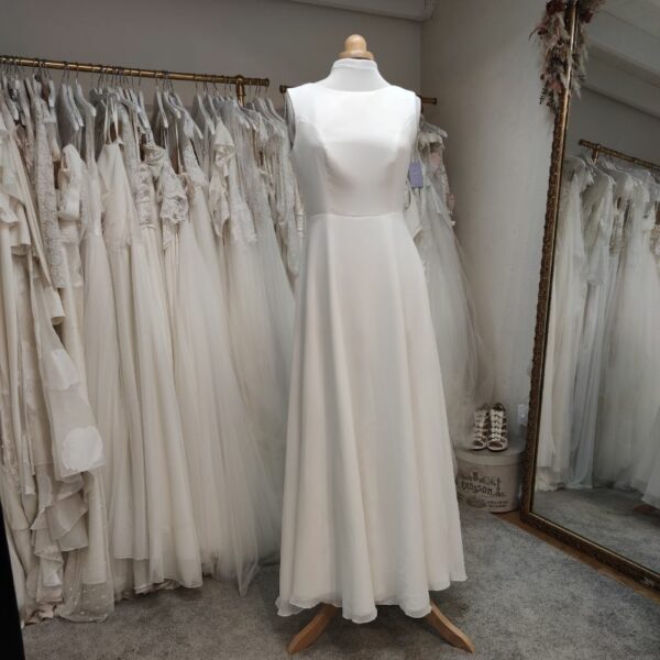 robe de mariée sans decolleté simple et élégante - depot vente - Toulouse