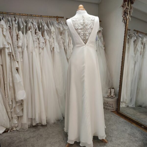 robe de mariée sans decolleté simple et élégante - depot vente - Toulouse