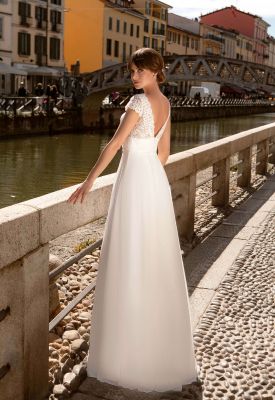 robe de mariée bohème élégante en dentelle à moins de 1000 euros - boutique mariage Toulouse