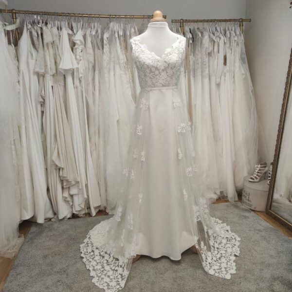 robe de mariée bohème chic - rime Arodaky- depot vente Toulouse