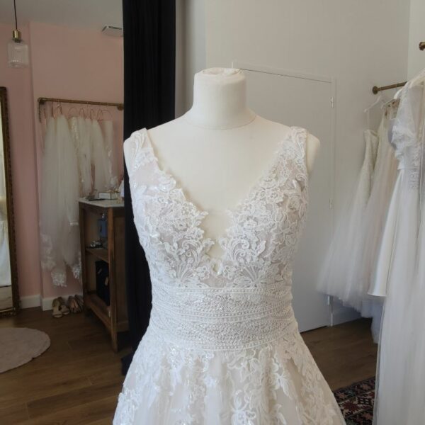 Robe de mariée Sonali de style princesse en tulle et appliques de dentelles - seconde main - Mes plus belles occasions
