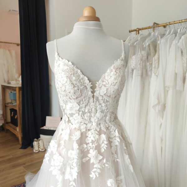 robe de mariée romantique et féminine - modèle Rachel - marque Modeca - Mes plus belles occasions
